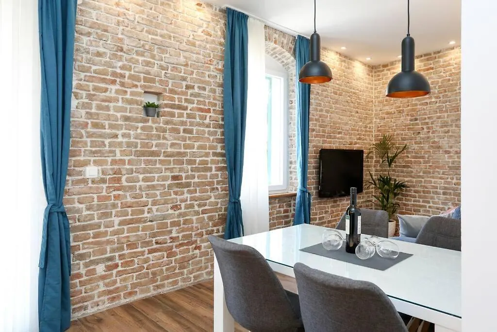 Monfrina 1, Luxury Old Town Apartment Near Beach 스플리트