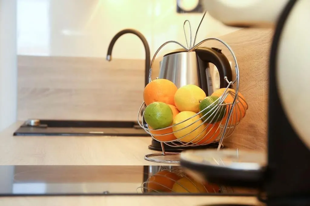Monfrina 1, Luxury Old Town Apartment Near Beach 스플리트