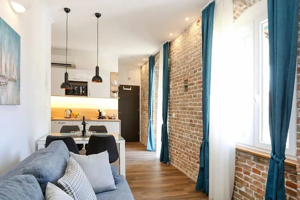 Monfrina 1, Luxury Old Town Apartment Near Beach 스플리트 0*,