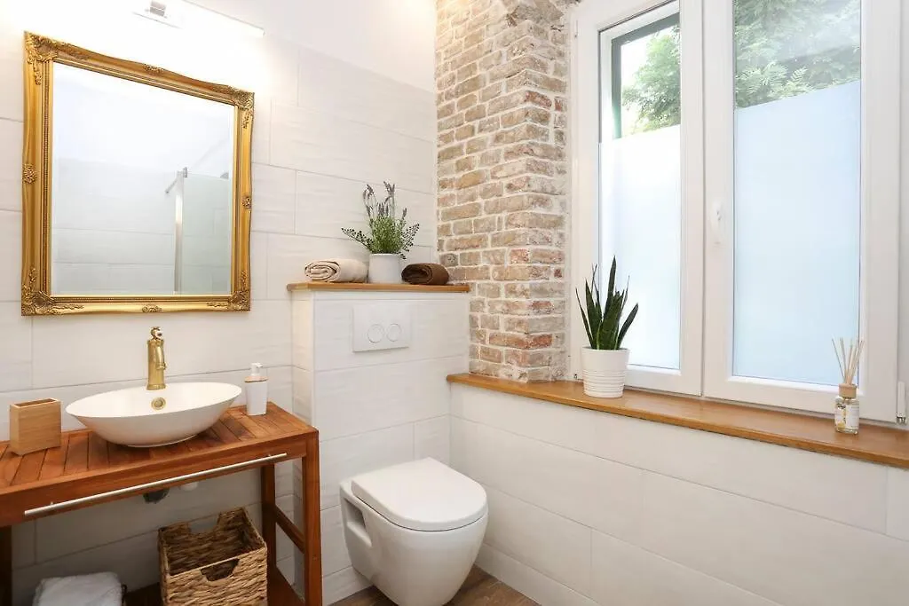 Monfrina 1, Luxury Old Town Apartment Near Beach 스플리트