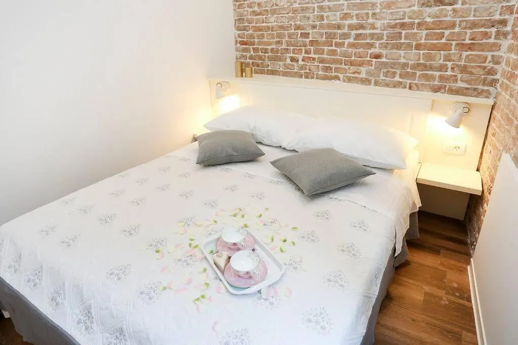 Monfrina 1, Luxury Old Town Apartment Near Beach 스플리트 크로아티아
