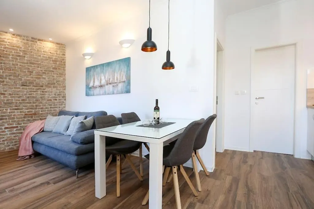 Monfrina 1, Luxury Old Town Apartment Near Beach 스플리트 크로아티아