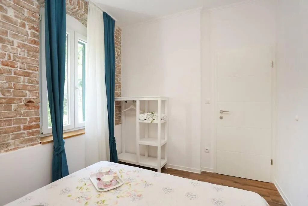 Monfrina 1, Luxury Old Town Apartment Near Beach 스플리트