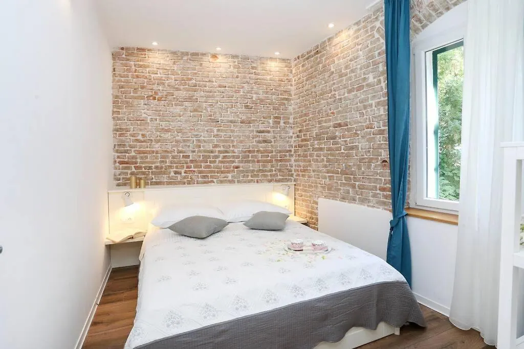 Monfrina 1, Luxury Old Town Apartment Near Beach 스플리트 크로아티아